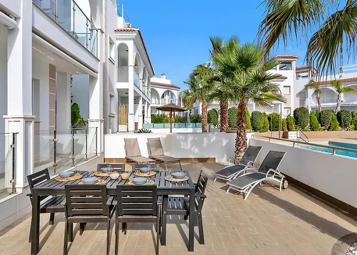 公寓 Newly Built With Direct Pool Access